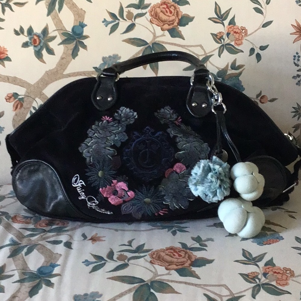 Juicy couture purse.